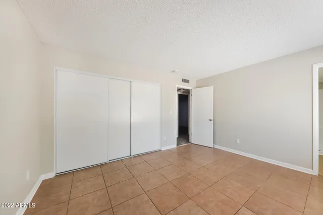 $1,710 | 10237 North 45th Avenue, Glendale, AZ 85302