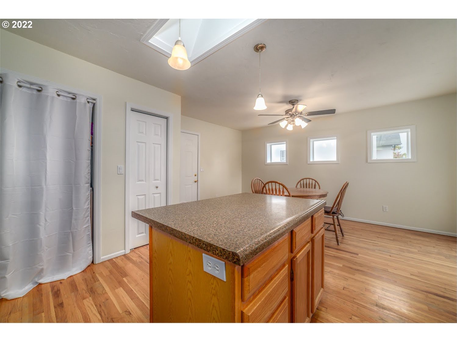 331 South 46th Street Springfield, OR 97478 - Photo 13 of 28 a kitchen with a table and chairs