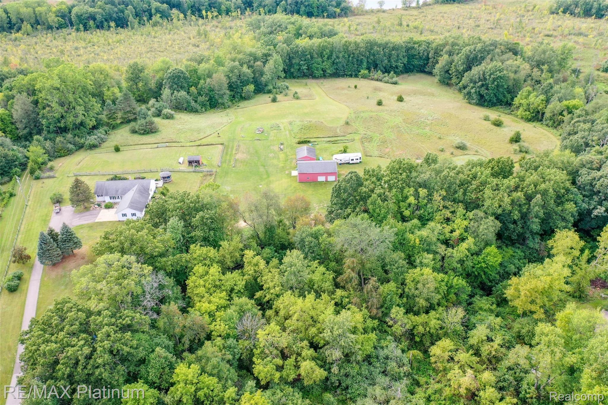 7498 Silver Lake Road Linden, MI 48451 - Photo 4 of 59 7498-Silver-Lake-Rd-56 Outside.jpg