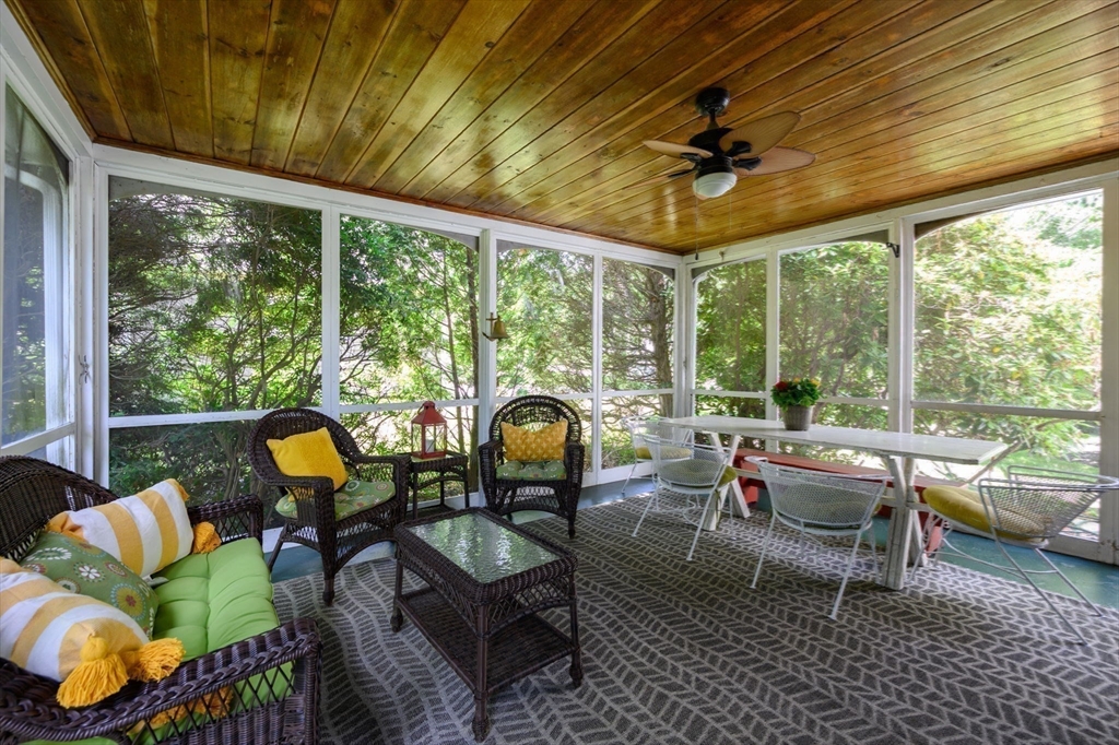 68 Old Post Road Walpole, MA 02032 - Photo 18 of 39
