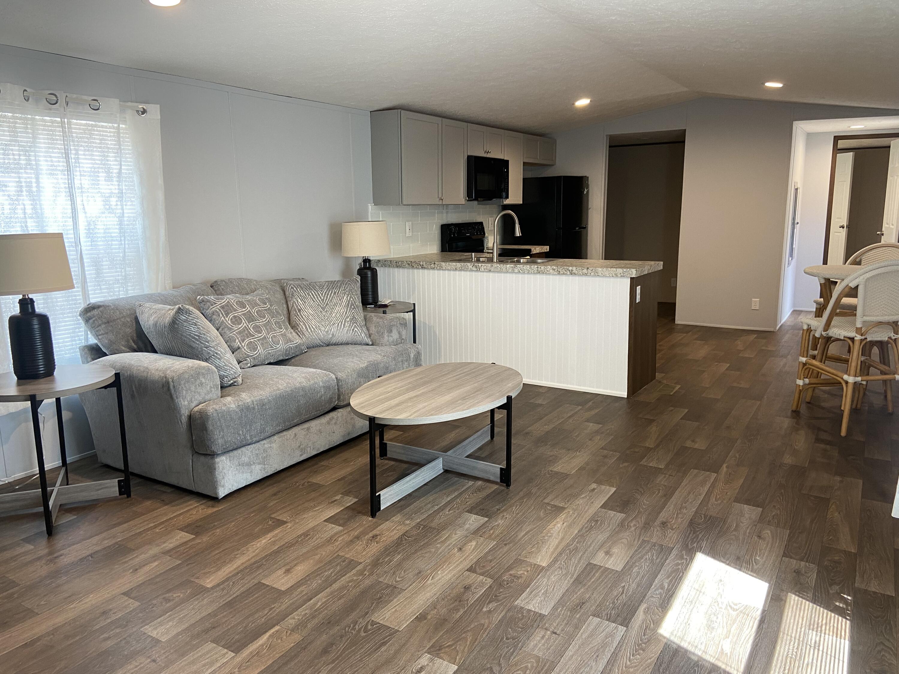 207 Podium Road Cordova, SC 29039 - Photo 3 of 15 IMG_6859