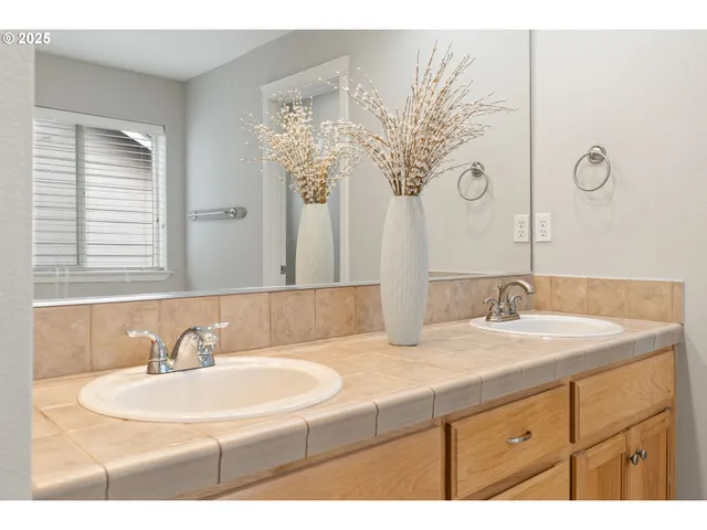 $699,900 | 23897 Southwest Sanders Terrace, Sherwood, OR 97140