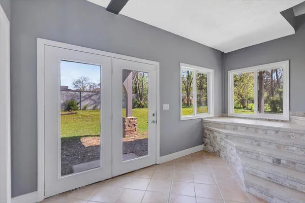 $449,750 | 201 Blythe Ferry Road Northeast, Cleveland, TN 37312