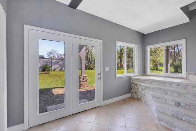 $449,750 | 201 Blythe Ferry Road Northeast, Cleveland, TN 37312