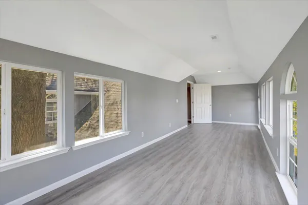 $449,750 | 201 Blythe Ferry Road Northeast, Cleveland, TN 37312