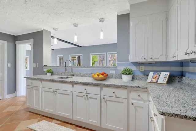 $449,750 | 201 Blythe Ferry Road Northeast, Cleveland, TN 37312