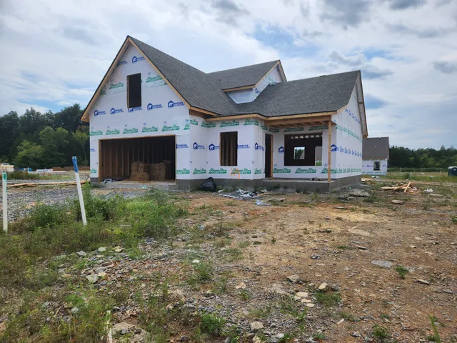 $405,900 | 2929 Vly Farms Drive, Christiana, TN 37037