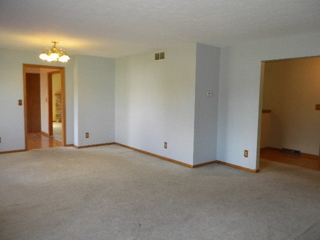 617 Pin Oak Road Rockton, IL 61072 - Photo 14 of 25 a view of an empty room