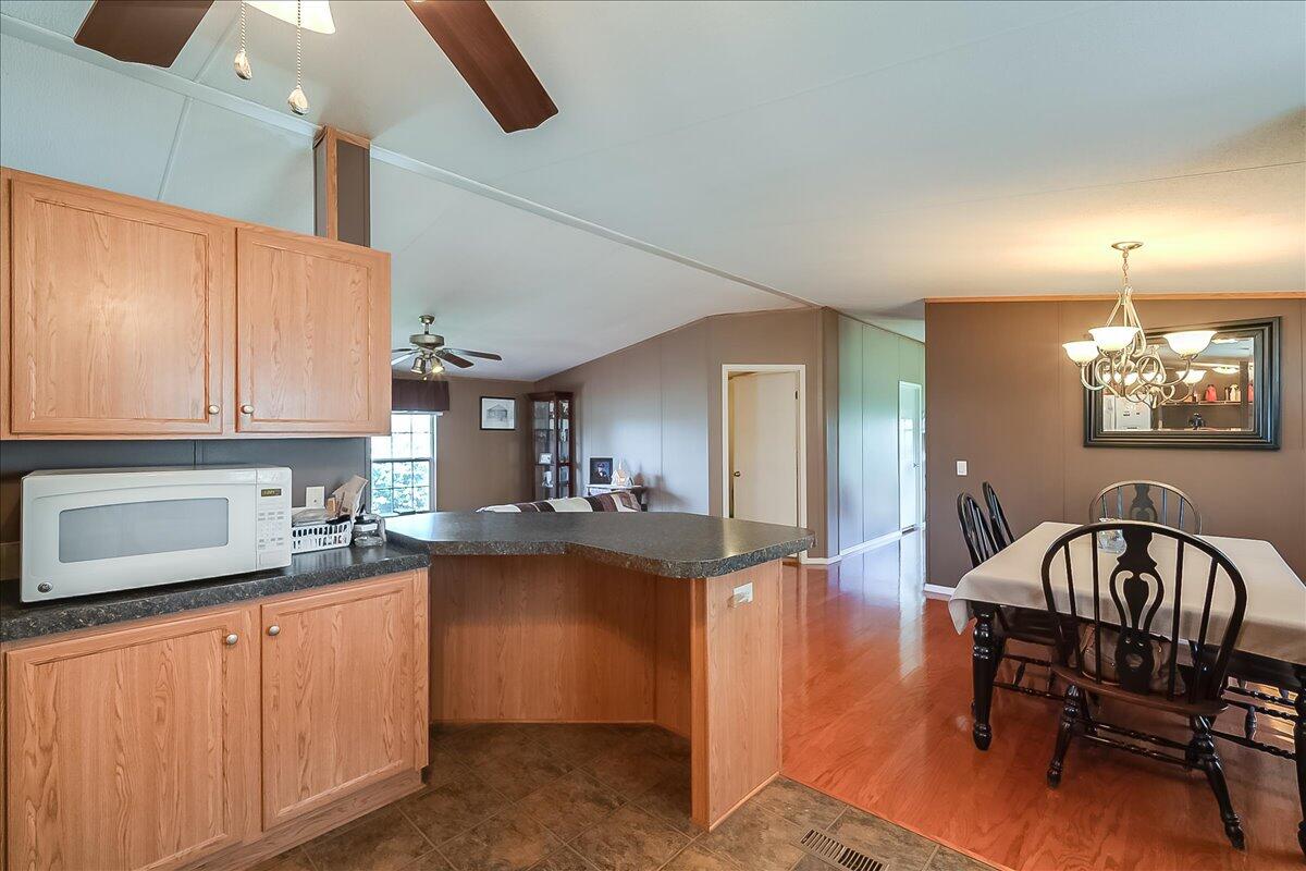 448 Tuggle Road Lancaster, KY 40444 - Photo 6 of 33 12-2-8