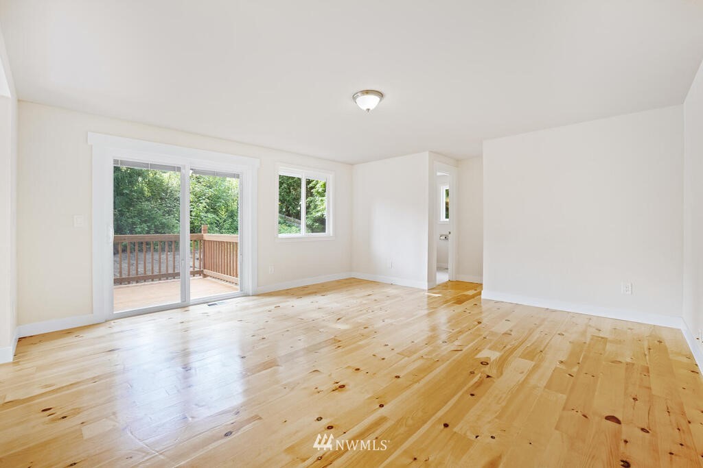 14009 49th Place West Edmonds, WA 98026 - Photo 11 of 24