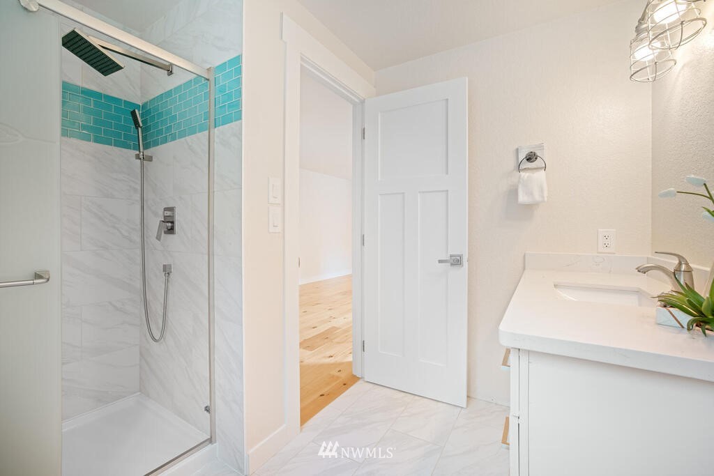 14009 49th Place West Edmonds, WA 98026 - Photo 16 of 24