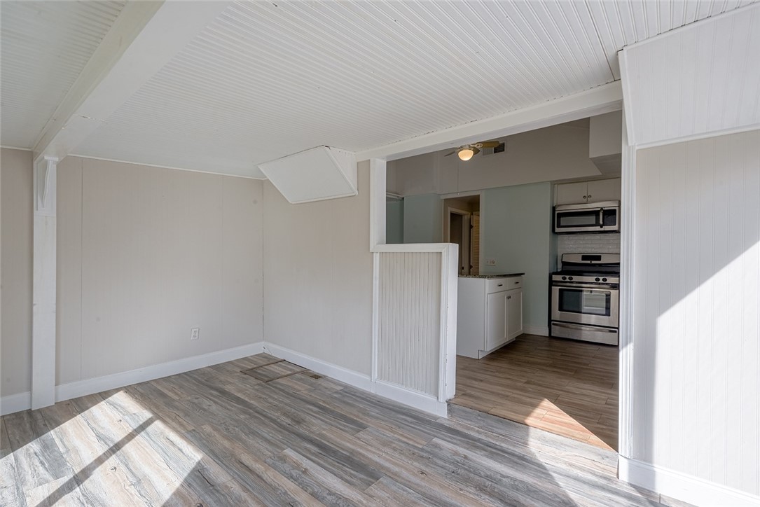 70 State Street Warwick, RI 02889 - Photo 11 of 23 Gallery Image 11