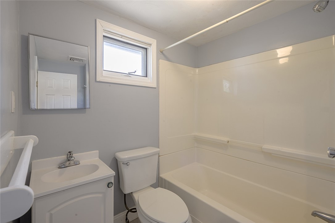 70 State Street Warwick, RI 02889 - Photo 15 of 23 Gallery Image 15