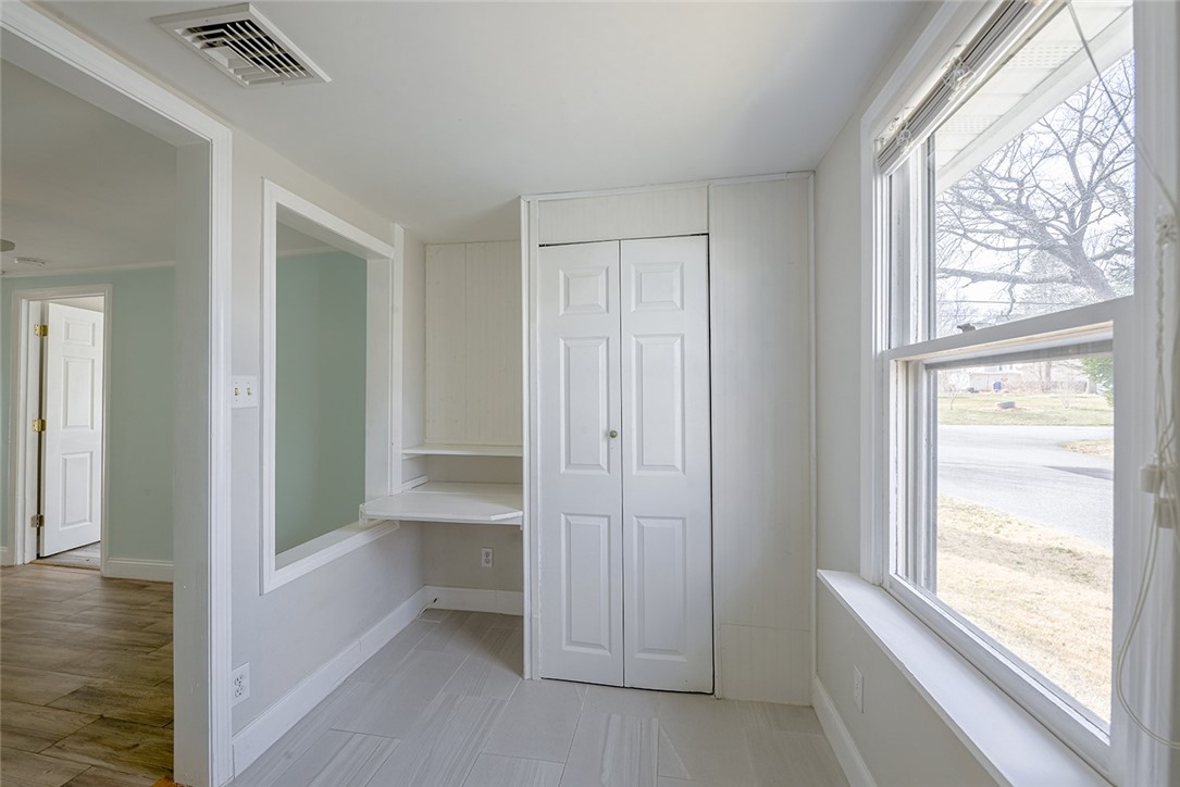 70 State Street Warwick, RI 02889 - Photo 20 of 23 Gallery Image 20