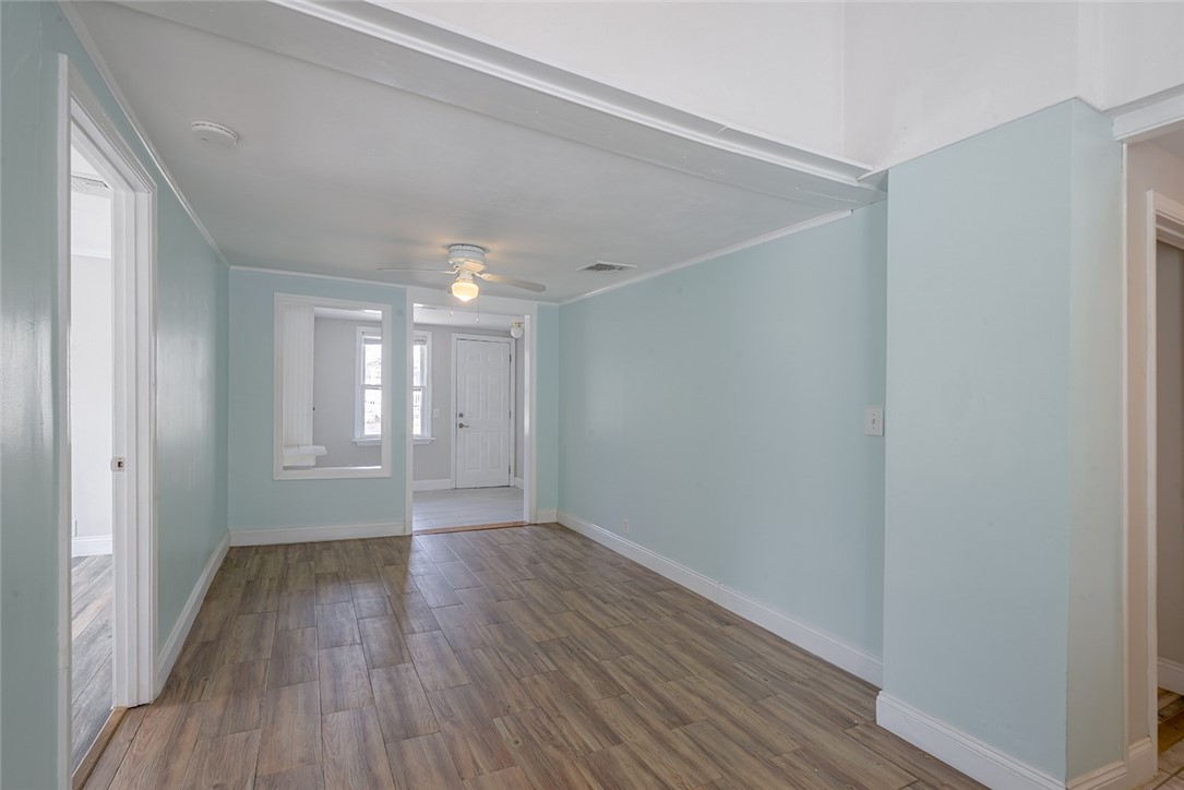 70 State Street Warwick, RI 02889 - Photo 3 of 23 Gallery Image 3