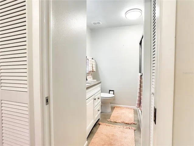 $2,300 | 322 Timber Lake Drive, Unit 322, Bradenton, FL 34210