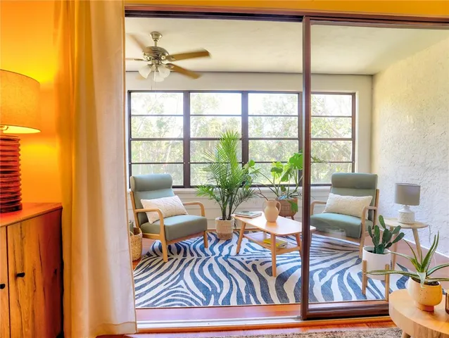 $2,300 | 322 Timber Lake Drive, Unit 322, Bradenton, FL 34210