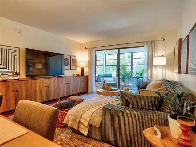 $2,300 | 322 Timber Lake Drive, Unit 322, Bradenton, FL 34210