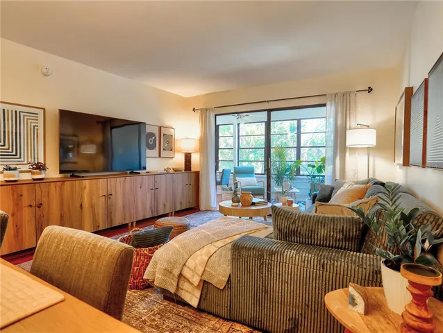 $2,300 | 322 Timber Lake Drive, Unit 322, Bradenton, FL 34210