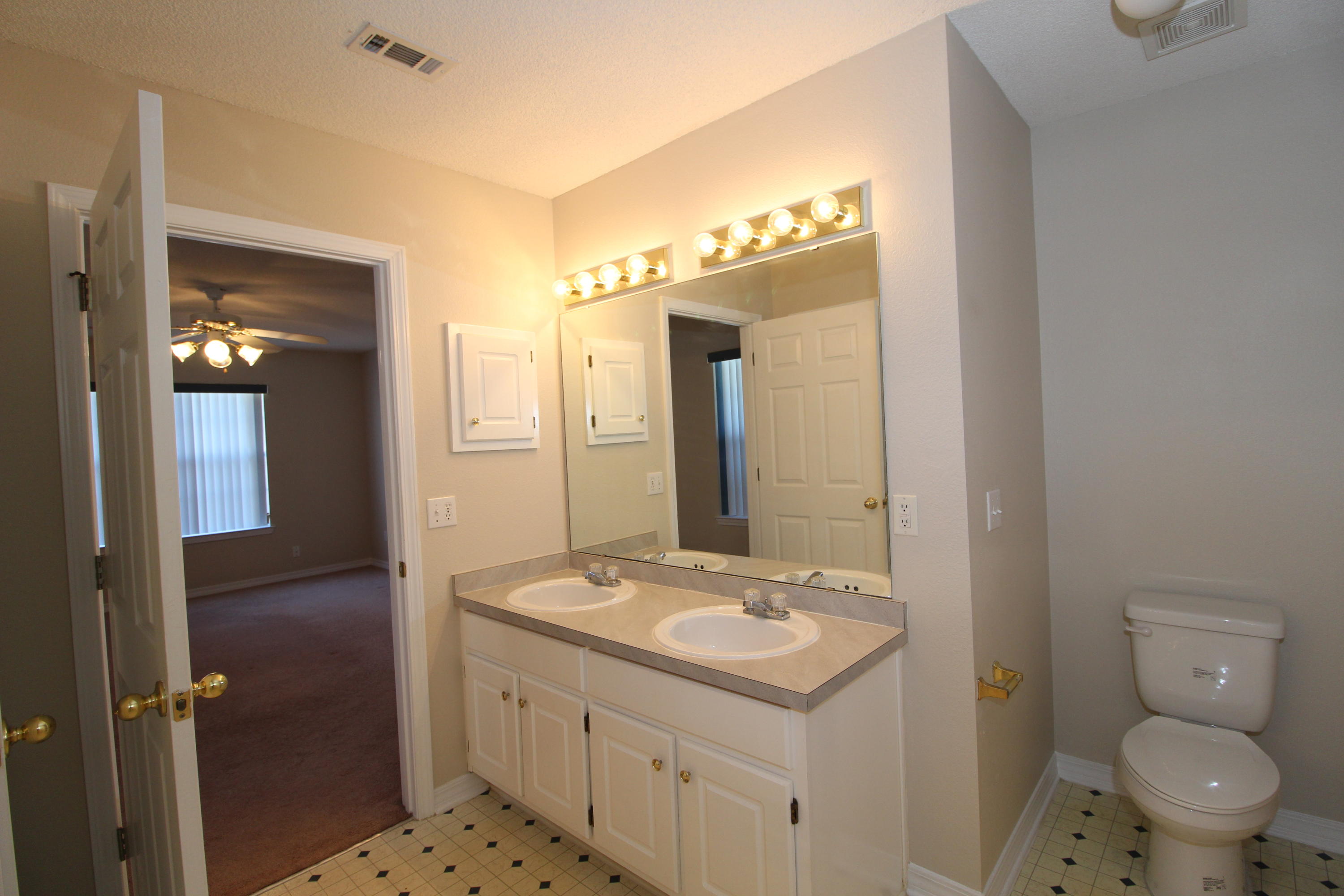 761 Randall Roberts Road Fort Walton Beach, FL 32547 - Photo 12 of 17 Master Bathroom