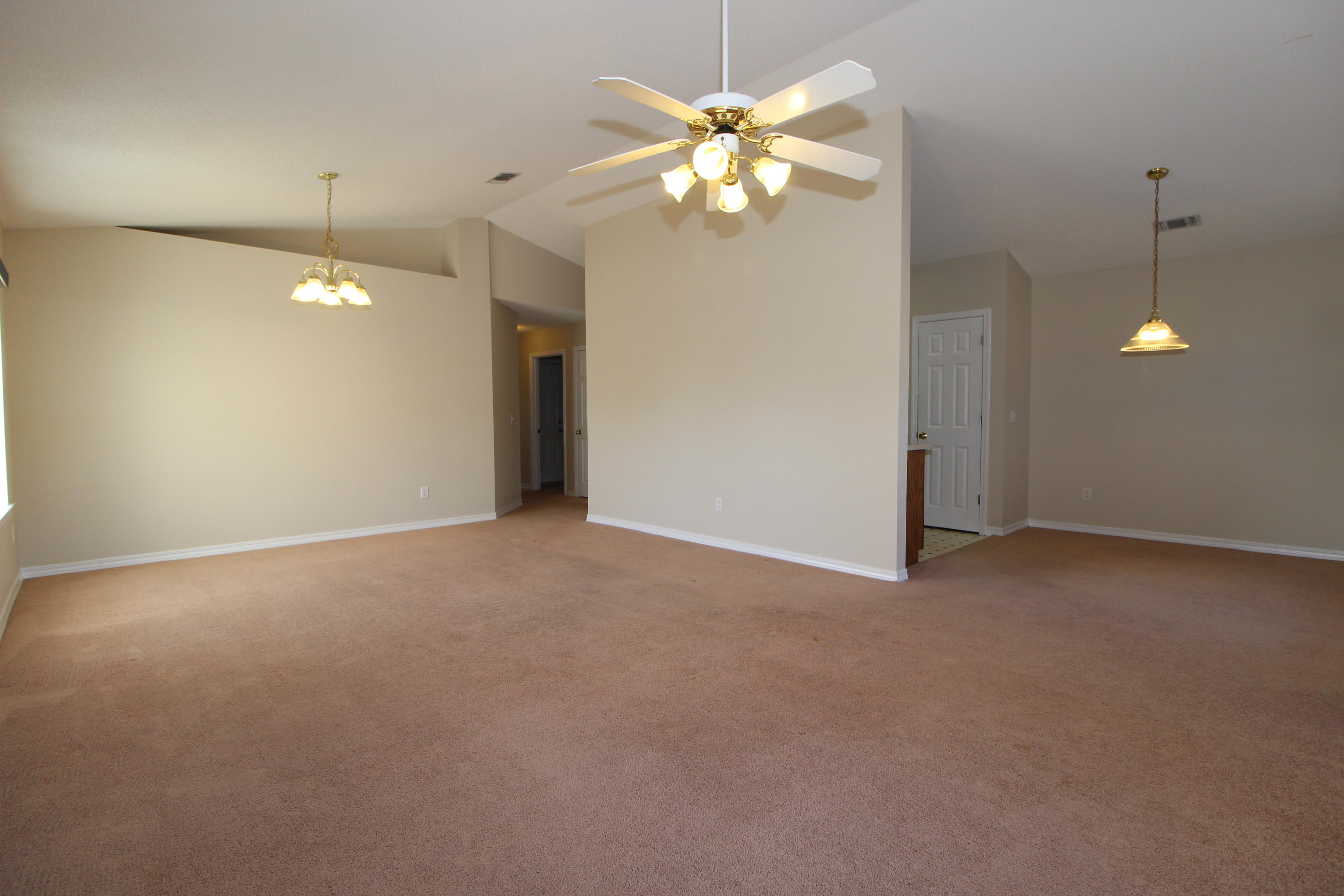 761 Randall Roberts Road Fort Walton Beach, FL 32547 - Photo 2 of 17 Living Room