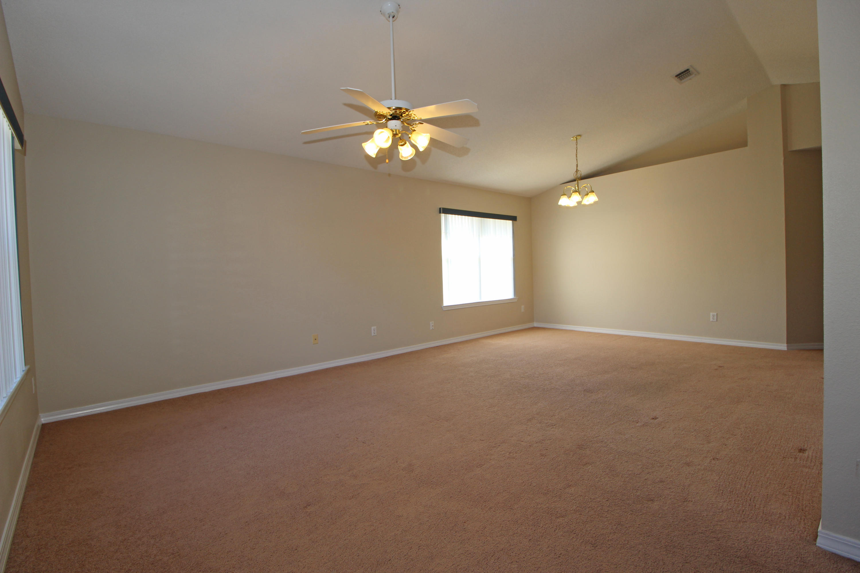 761 Randall Roberts Road Fort Walton Beach, FL 32547 - Photo 3 of 17 Living Room