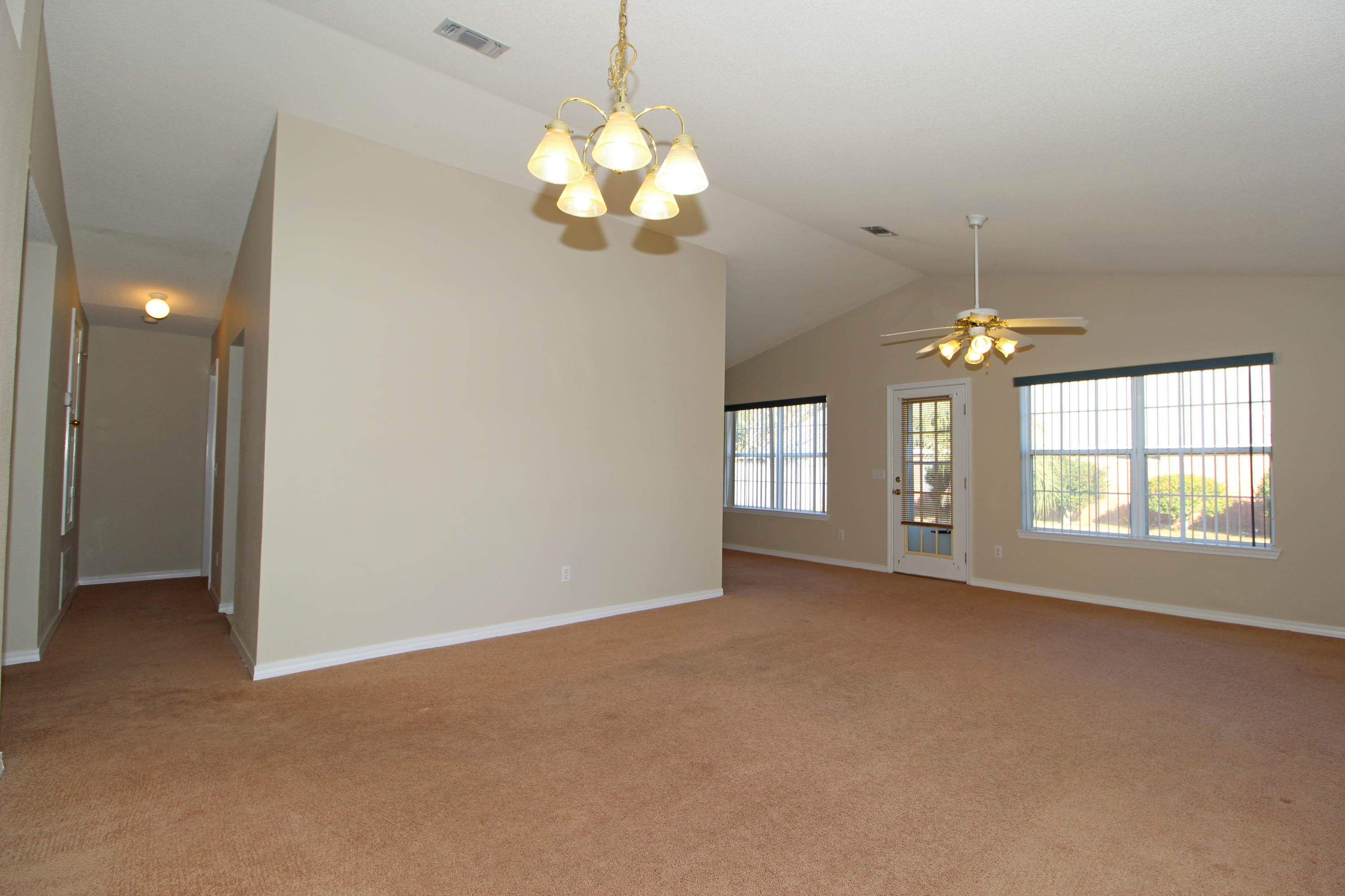 761 Randall Roberts Road Fort Walton Beach, FL 32547 - Photo 5 of 17 Living Room