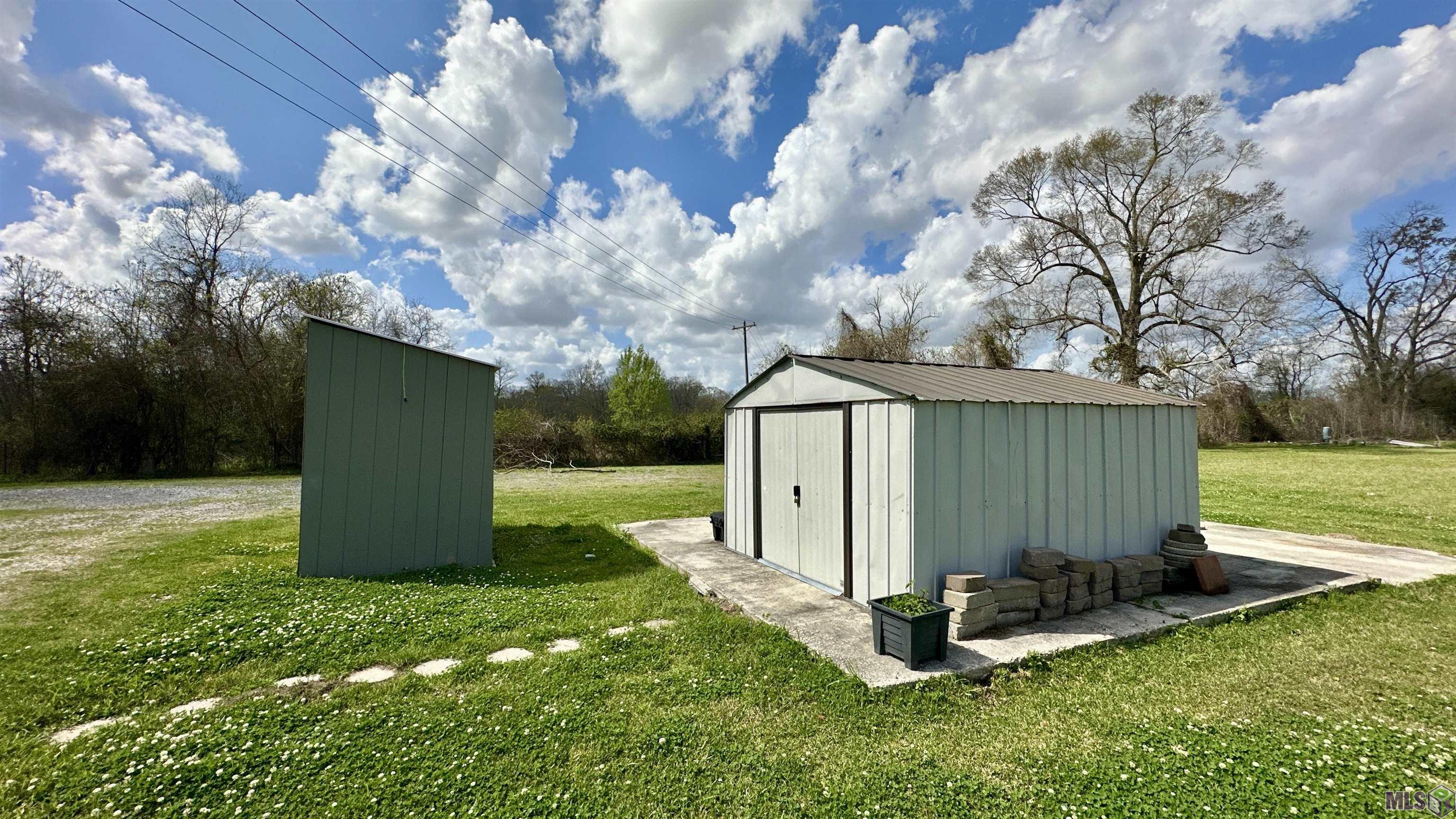 10333 John Savoy Road St. Amant, LA 70774 - Photo 28 of 32