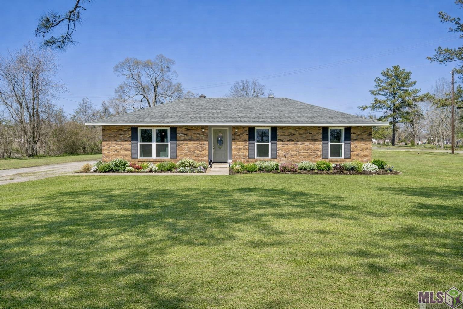 10333 John Savoy Road St. Amant, LA 70774 - Photo 4 of 6