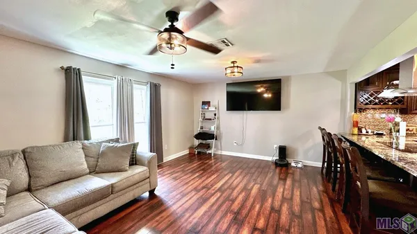 $310,000 | 10333 John Savoy Road, St. Amant, LA 70774