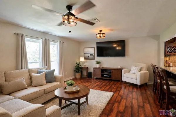 $310,000 | 10333 John Savoy Road, St. Amant, LA 70774