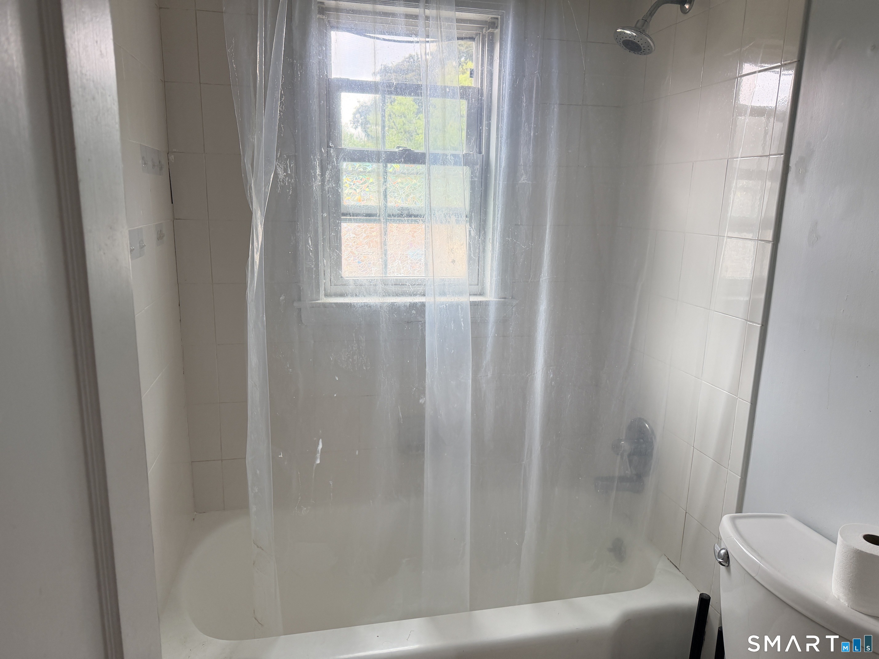 3 Grennan Road, Unit 4 West Hartford, CT 06107 - Photo 5 of 7