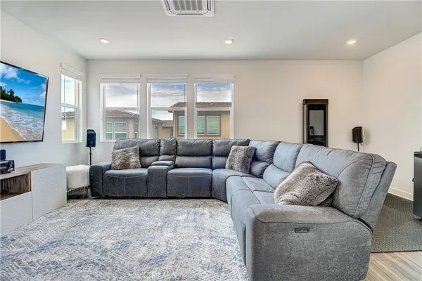 $1,426,000 | 261 Siena, Lake Forest, CA 92630