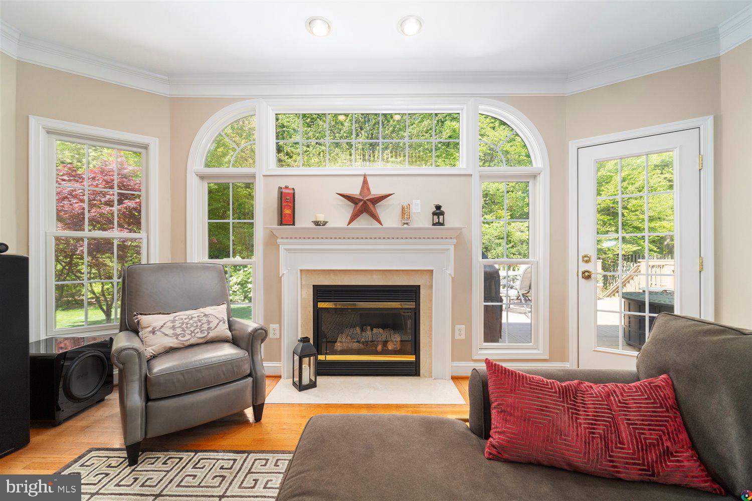 6070 Deer Ridge Trail Springfield, VA 22150 - Photo 23 of 85