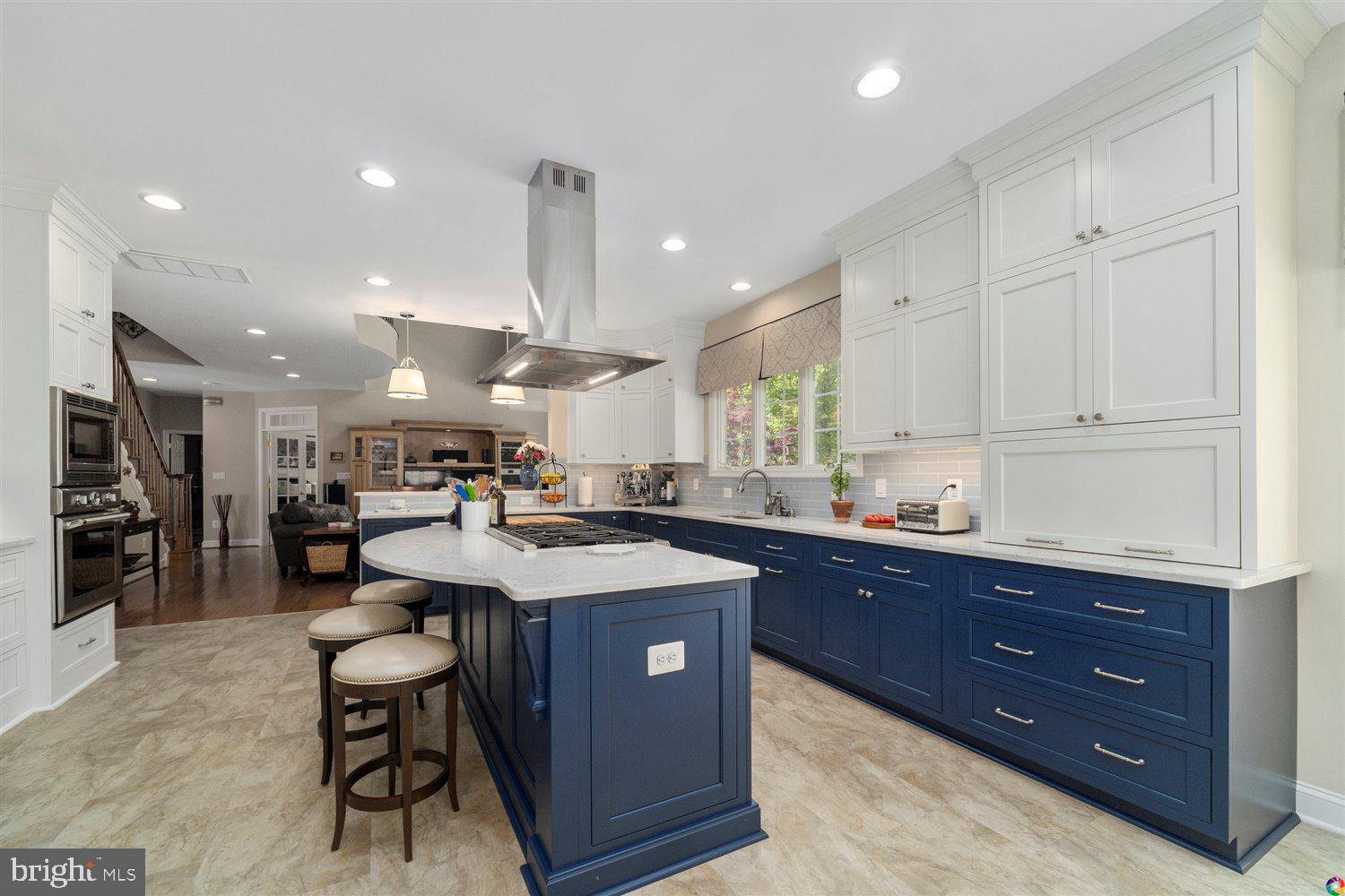6070 Deer Ridge Trail Springfield, VA 22150 - Photo 33 of 85