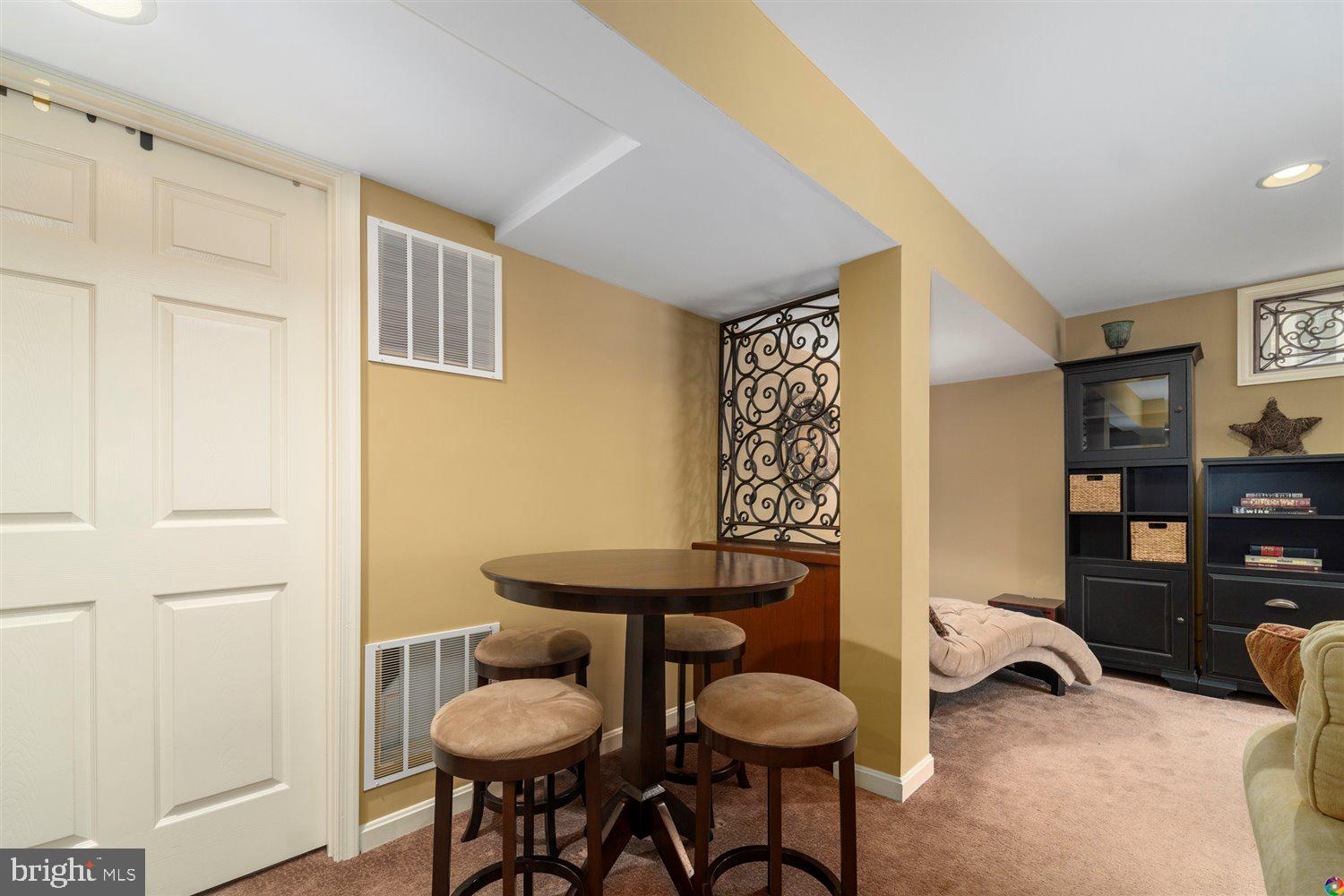 6070 Deer Ridge Trail Springfield, VA 22150 - Photo 43 of 85