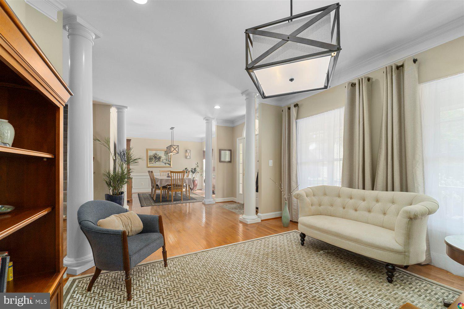 6070 Deer Ridge Trail Springfield, VA 22150 - Photo 10 of 85