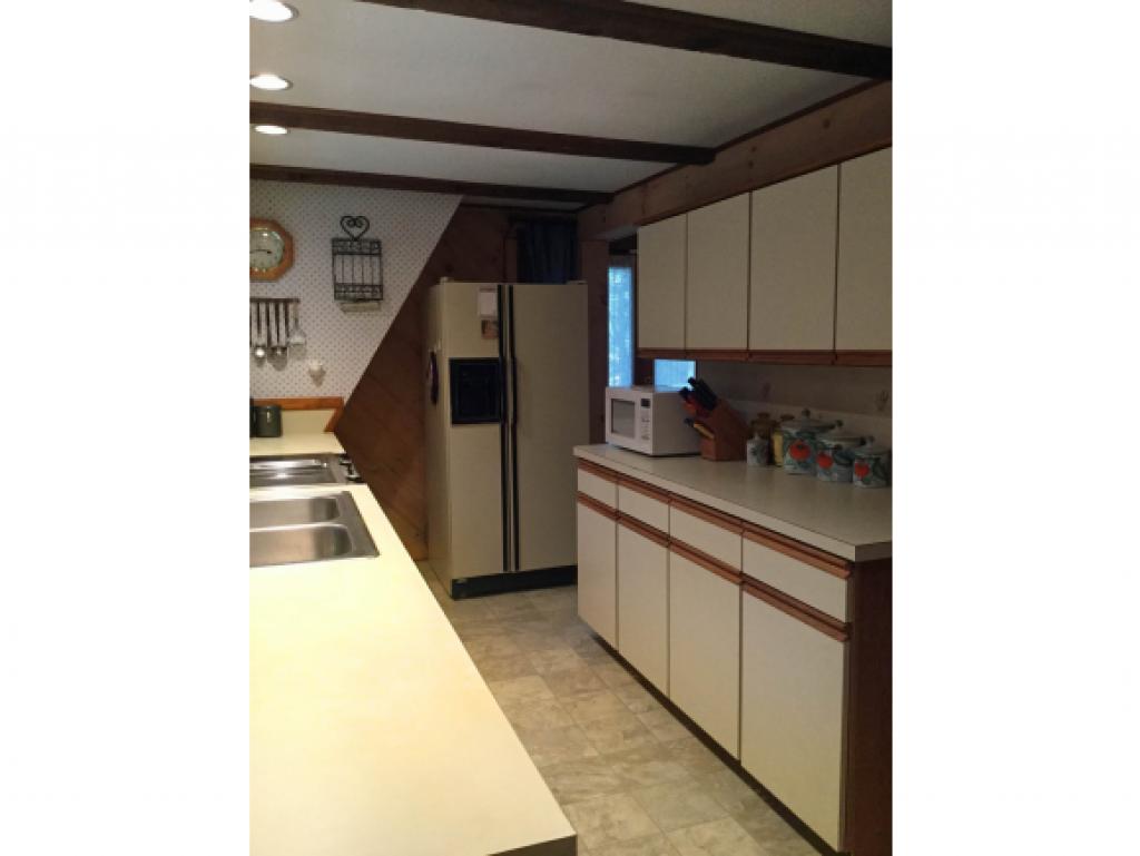 10 Hemlock Hill Road Newfane, VT 05345 - Photo 5 of 21