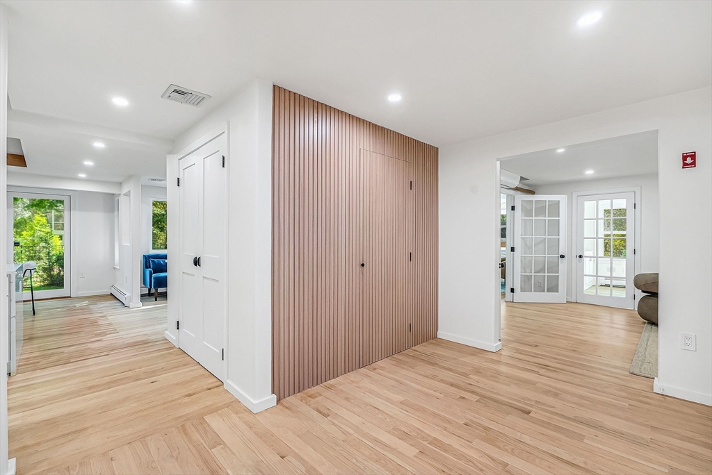 31 Alba Road Wellesley, MA 02481 - Photo 2 of 32