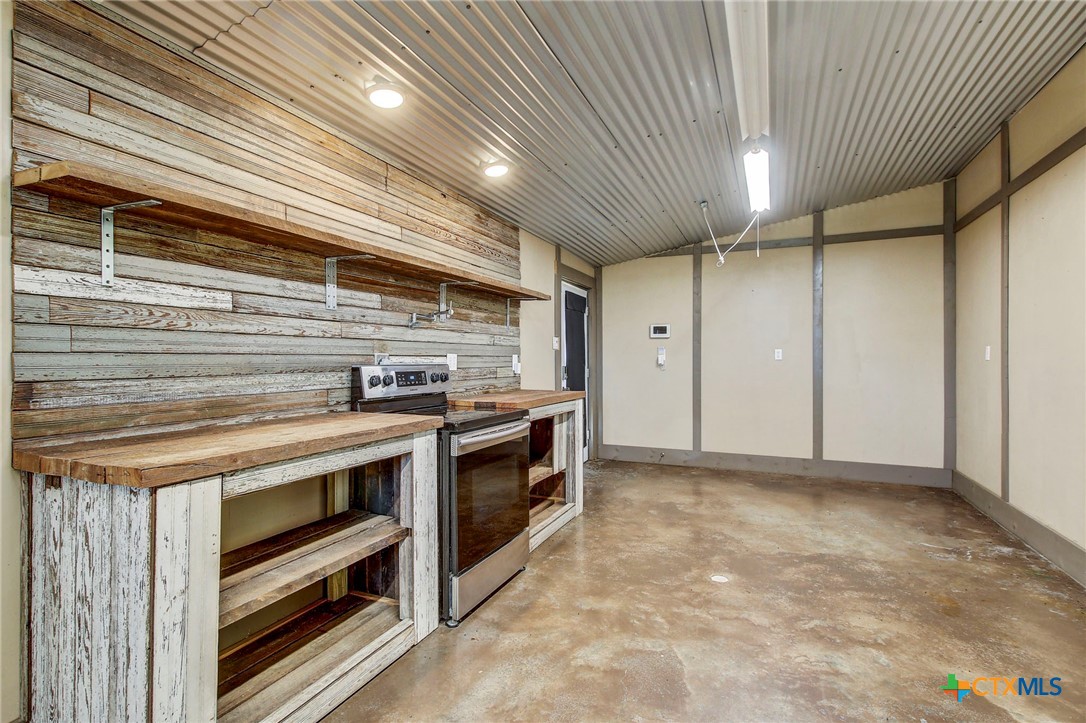 1025 County Road 454 Lincoln, TX 78948 - Photo 24 of 28