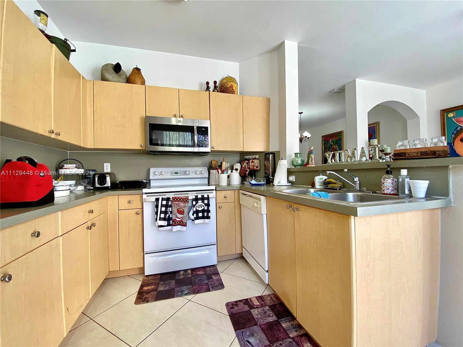 12183 Southwest 124th Path, Unit 12183 Miami, FL 33186 - Photo 11 of 24 Gallery Image 11
