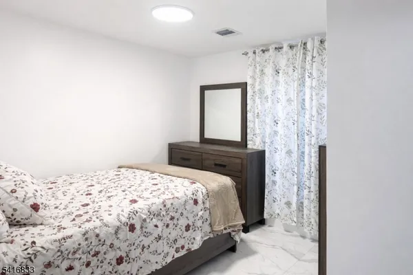 $2,000 | 374 14th Avenue, Newark, NJ 07103