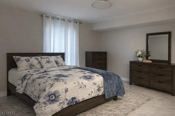 $2,000 | 374 14th Avenue, Newark, NJ 07103