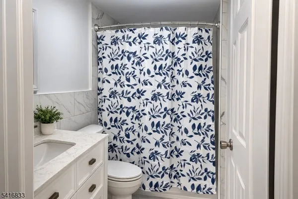 $2,000 | 374 14th Avenue, Newark, NJ 07103