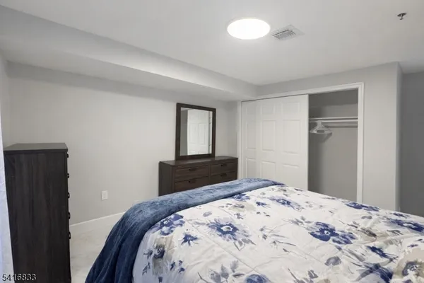 $2,000 | 374 14th Avenue, Newark, NJ 07103