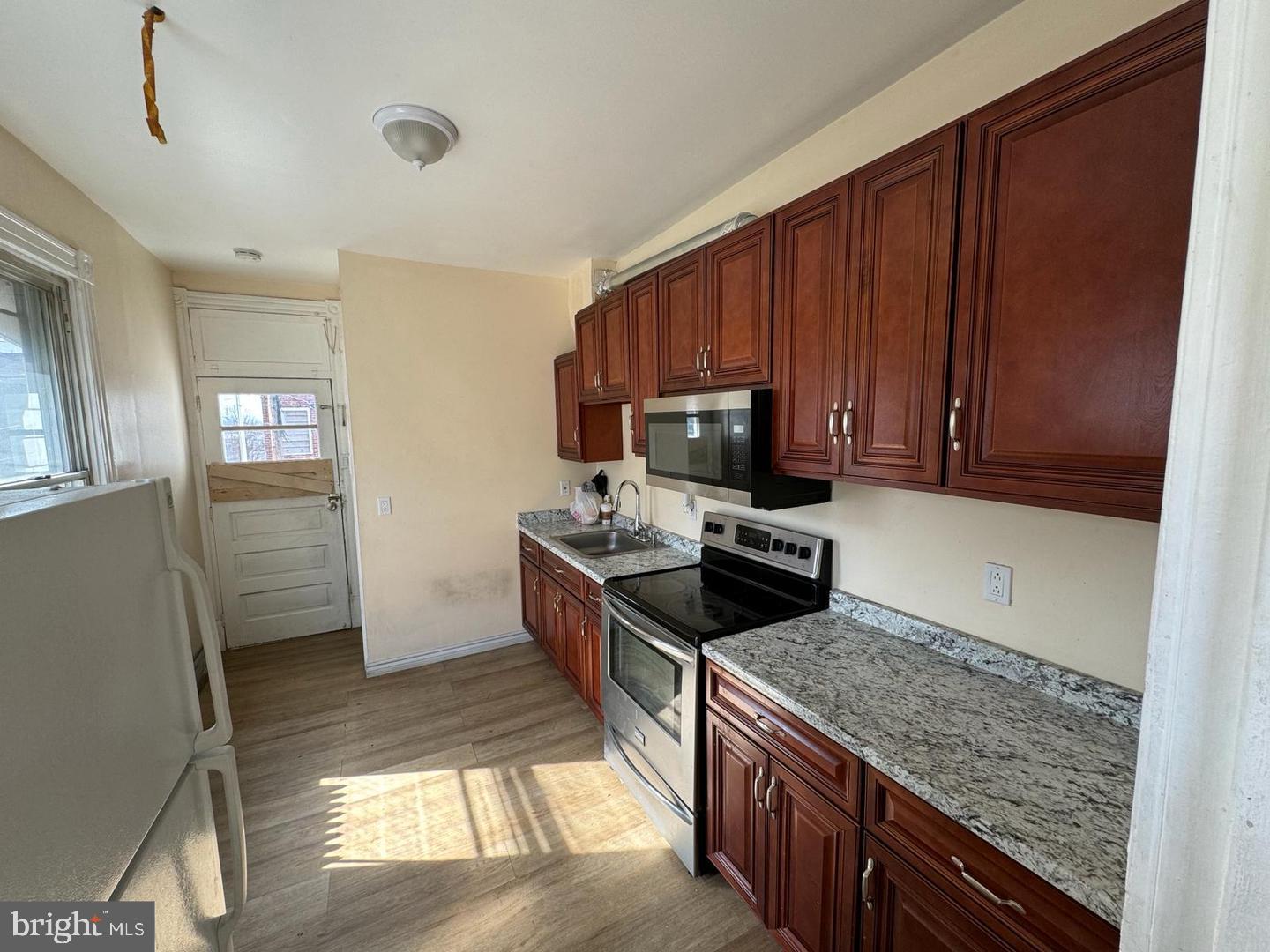612 Locust Street Reading, PA 19604 - Photo 8 of 15