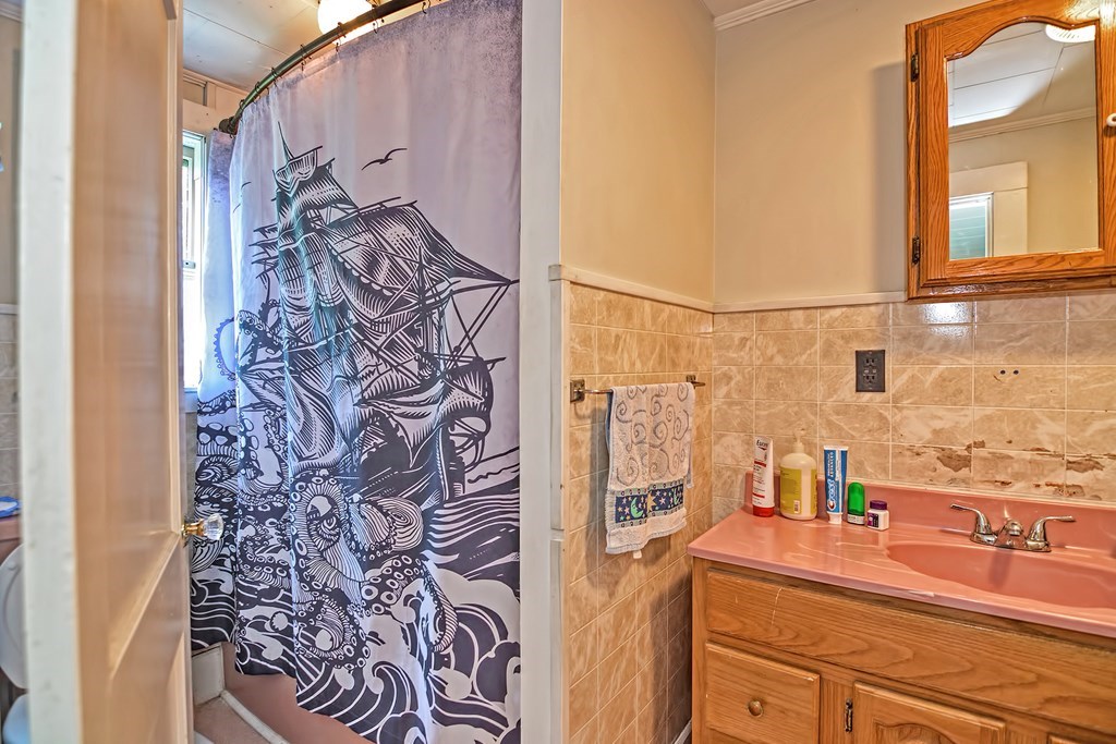 14 Belleview Street Hudson, MA 01749 - Photo 29 of 32 Gallery Image 29