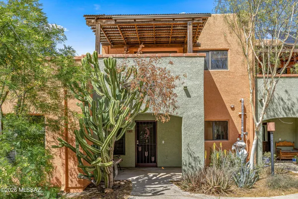 $325,000 | 156 East Limberlost Drive, Unit 101, Tucson, AZ 85705