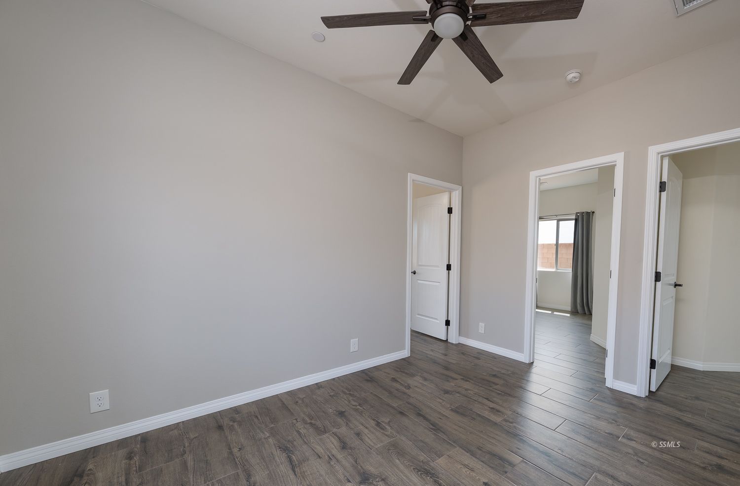 133 Rancho Del Cerro Ridgecrest, CA 93555 - Photo 26 of 50 a view of entryway and wooden floor