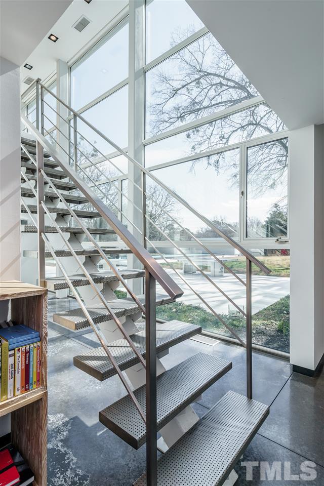811 Bryan Street Raleigh, NC 27605 - Photo 17 of 30 Gallery Image 17